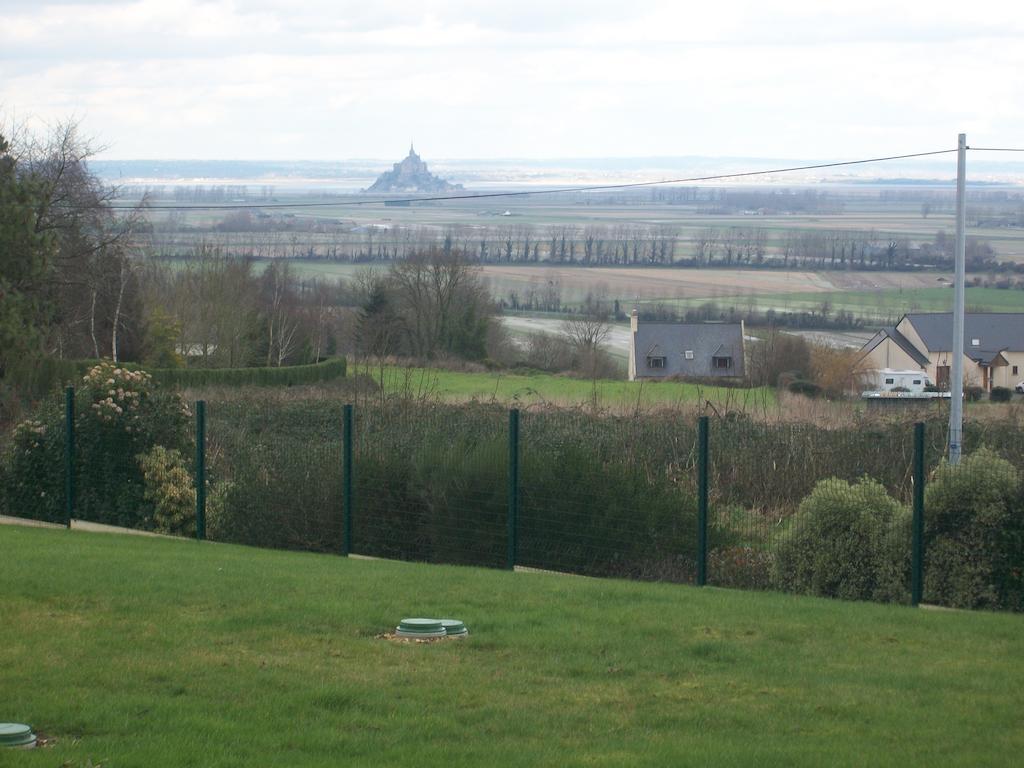 Mamoucafecouette Bed & Breakfast Roz-sur-Couesnon Exterior photo